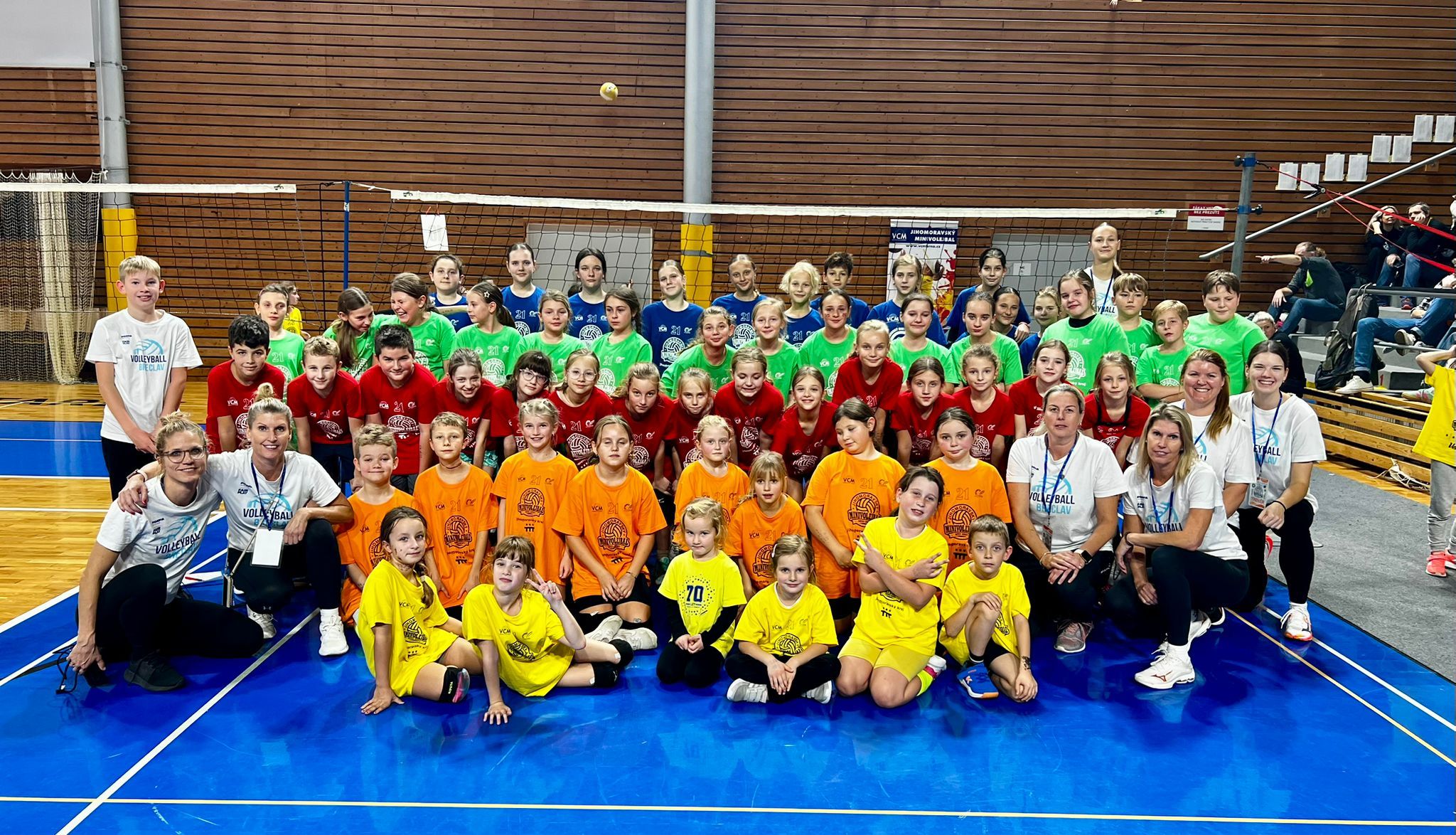 Kvalifikační turnaj barevného minivolejbalu v Brně – skvělý úspěch našich týmů!