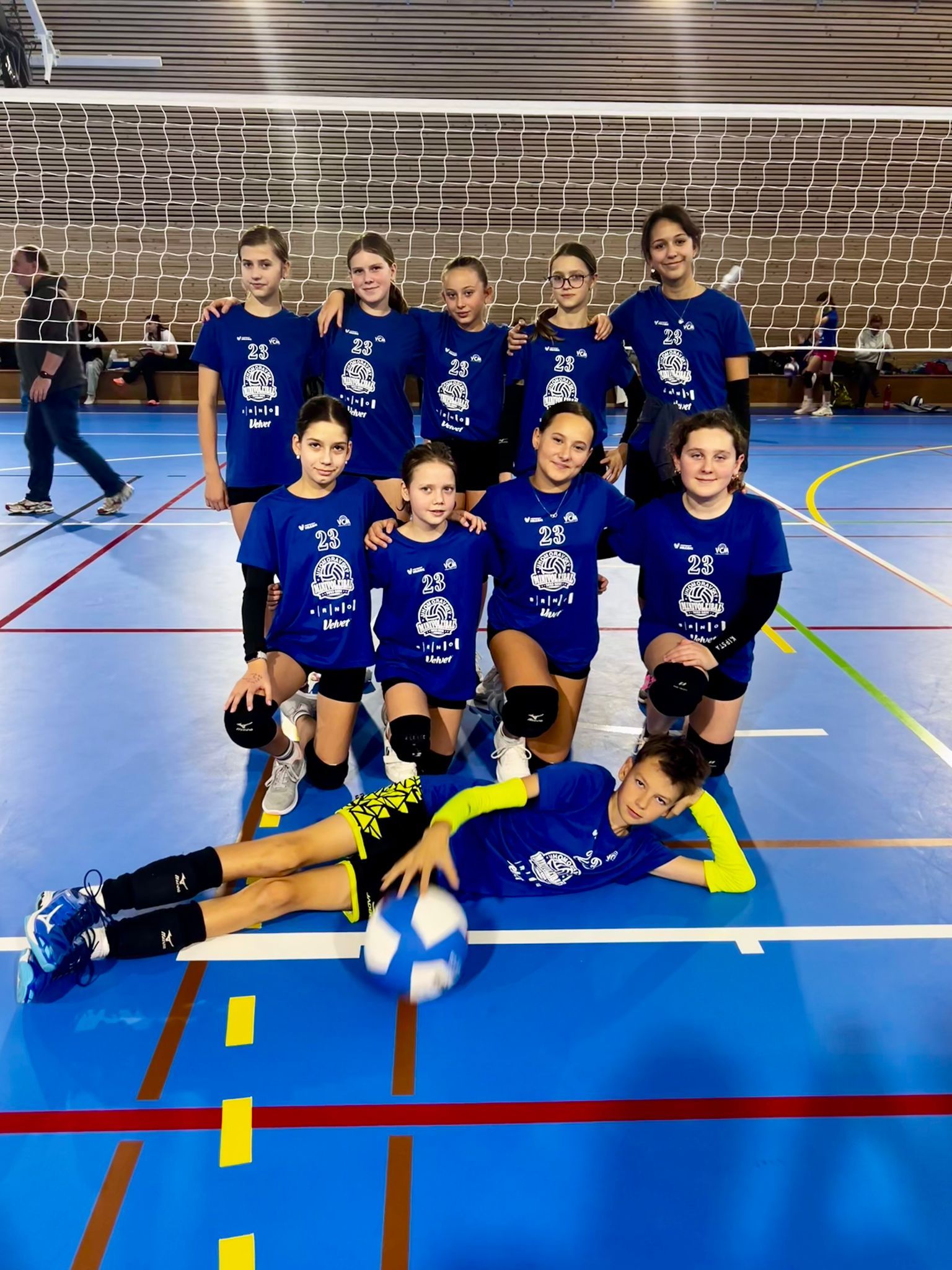Turnaj v modrém minivolejbalu ve Velkých Němčicích 🏐