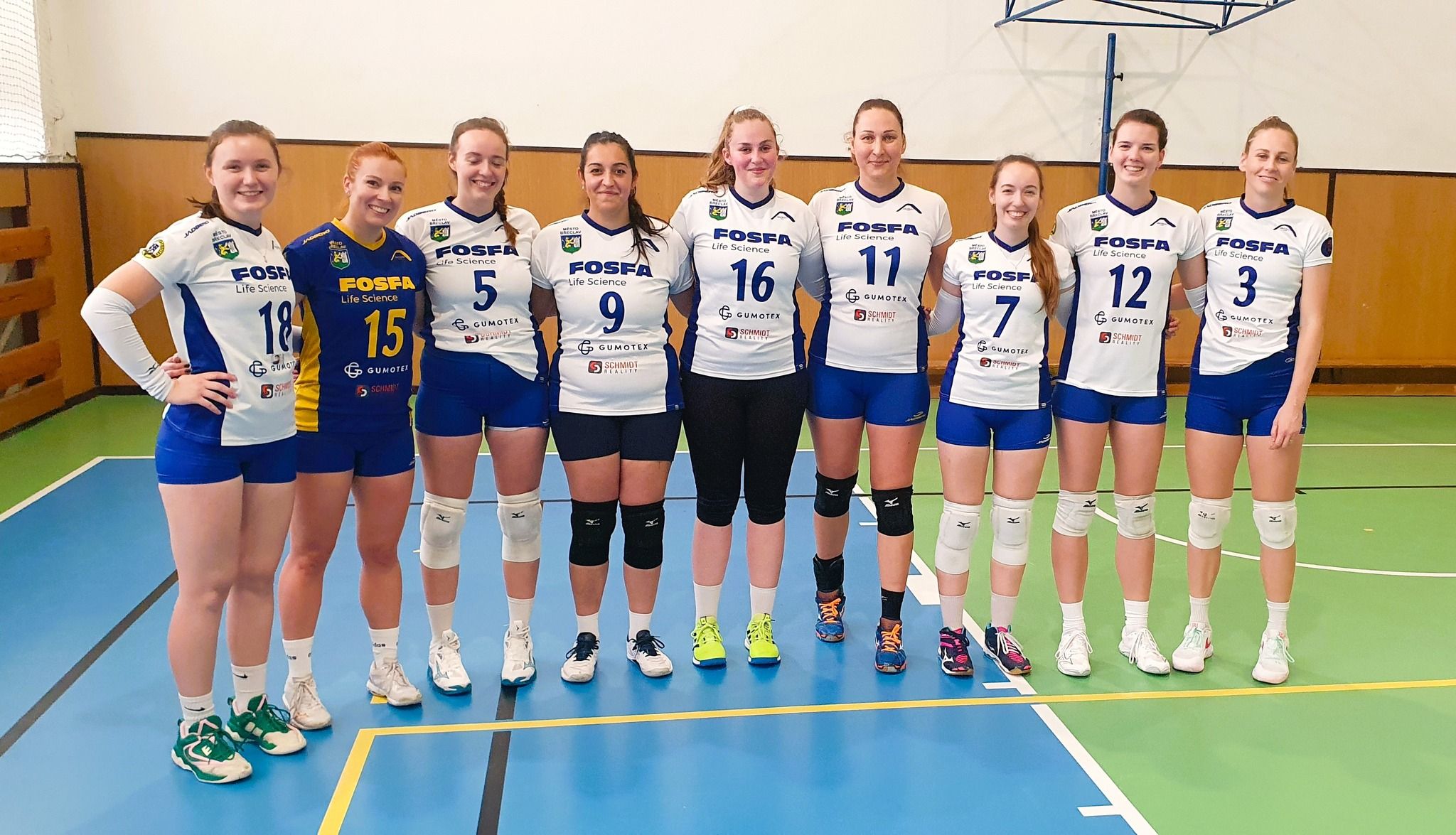Ženy vezou z Kroměříže 3 body