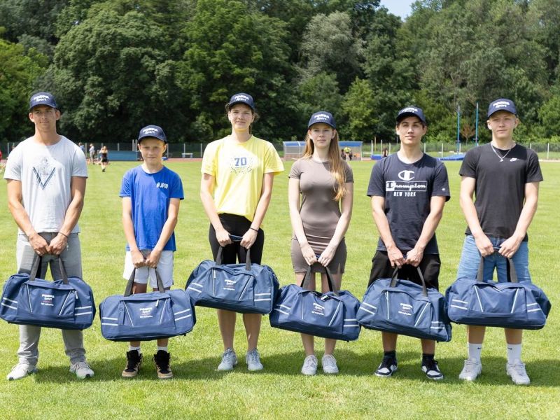 🎗Olympijská výprava FOSFA Sport převzala oficiální oblečení. 🧢✨