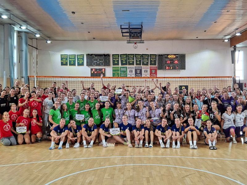 Mladé volejbalistky Fosfa Lokomotiva Břeclav získávají zahraniční zkušenosti